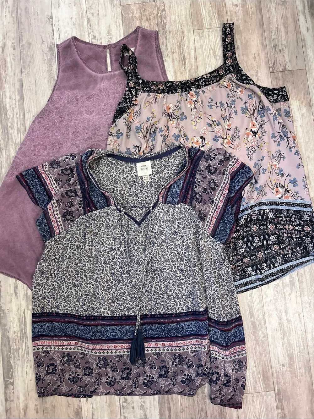 Knox Rose Bundle of 3 Tops - Picture 2 of 16